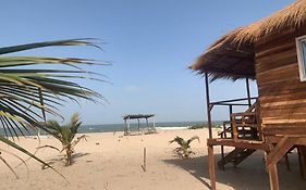 Bosofet Beach And Creek Lodge
